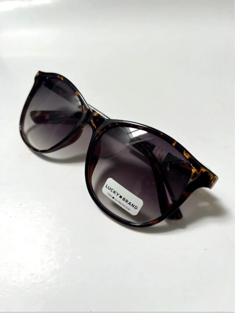 New LUCKY BRAND Cat Eye Cut Out Classic Sunglasses Tortoise Shell Acetate Brown